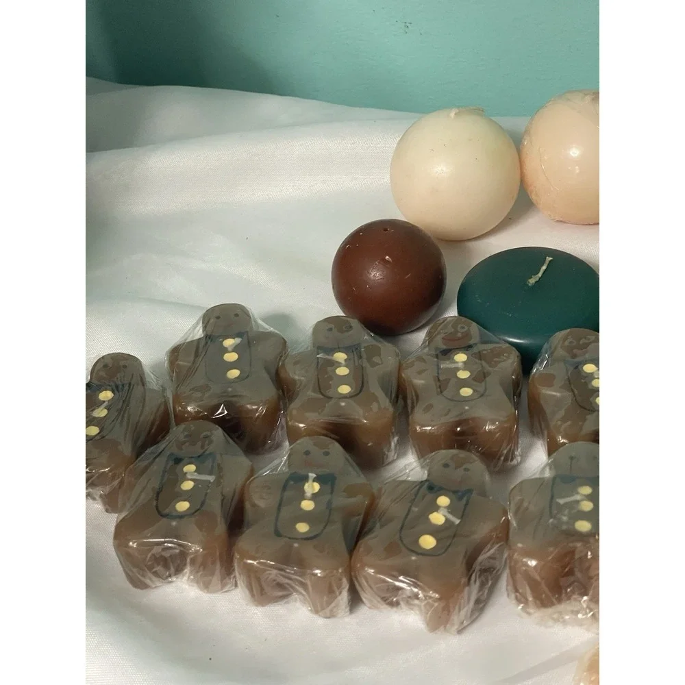 Assorted Wax Candles Gingerbread, Hearts, Balls Lot of‎ 31